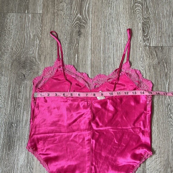 Vintage gold label Victoria's Secret hot Pink Chemise Satin teddy bodysuit - Picture 9 of 11